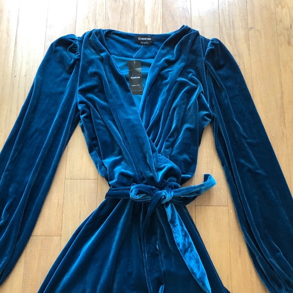 NWT Bebe velvet wrap dress - Picture 4 of 11